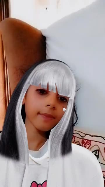Preview for a Spotlight video that uses the Kitty Style Lens