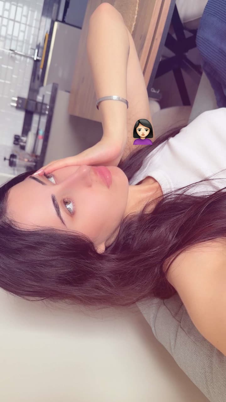 محتوى سناب شات لـ Angel Baby