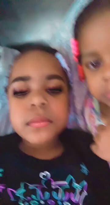 Preview for a Spotlight video that uses the Pretty Me Lens