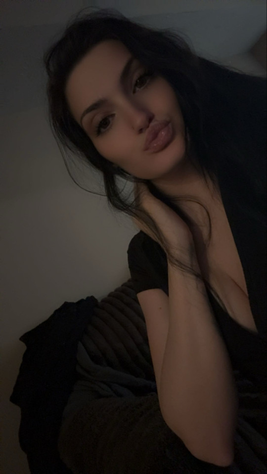 istayuniqueee