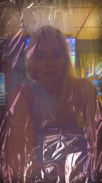 Preview for a Spotlight video that uses the Сellophane Lens