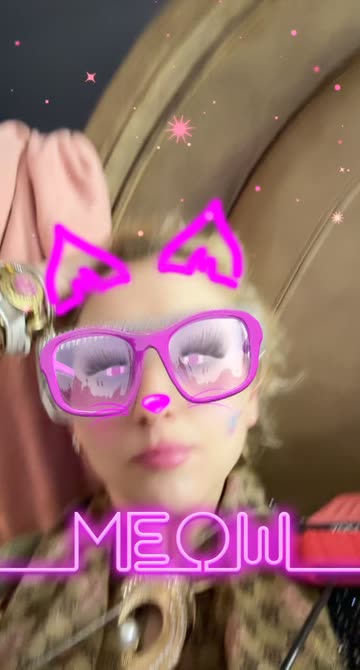 Preview for a Spotlight video that uses the Neon Meow Lens