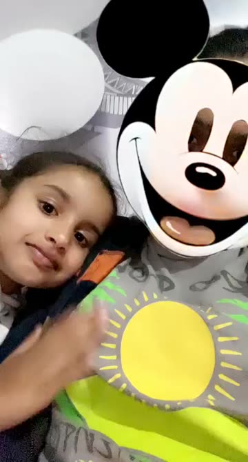 Preview for a Spotlight video that uses the mickyyy Lens