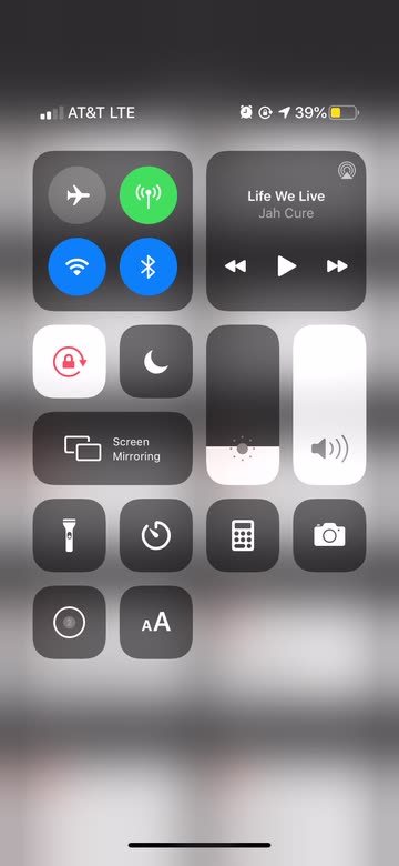 👸🏿