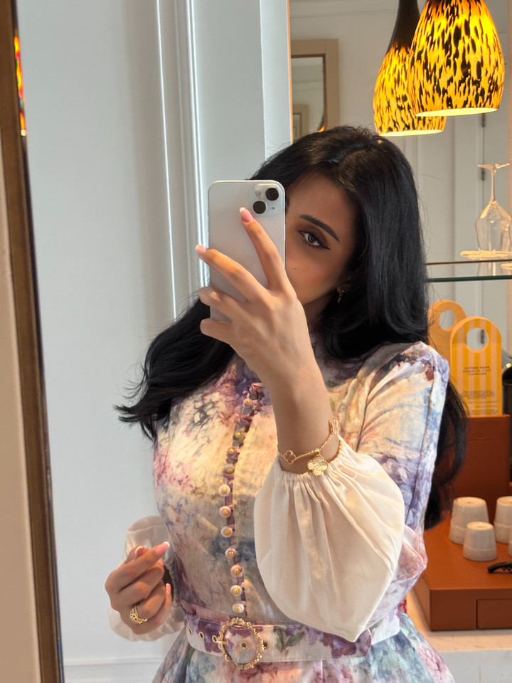 محتوى سناب شات لـ الجوهرة السبيعي في باريس 🇫🇷?