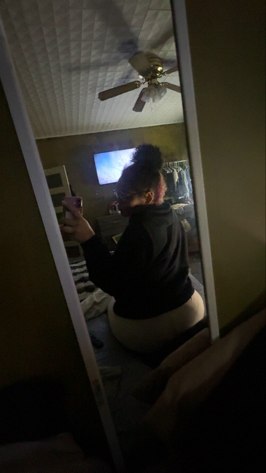 theyluvvtayyyy1