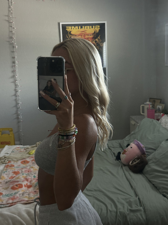 xllayna