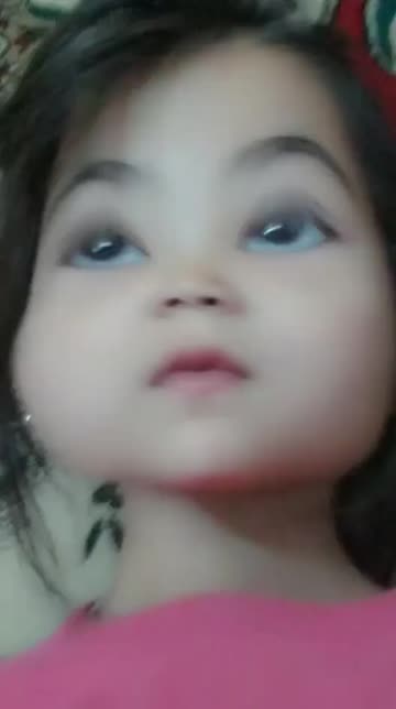 Preview for a Spotlight video that uses the Cute Cheeks Lens