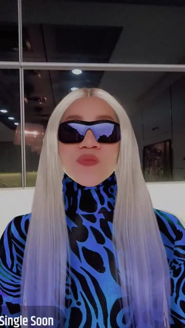 Preview for a Spotlight video that uses the White Hair & Sunglasses Lens