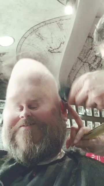 Preview for a Spotlight video that uses the Bald Small Face Lens