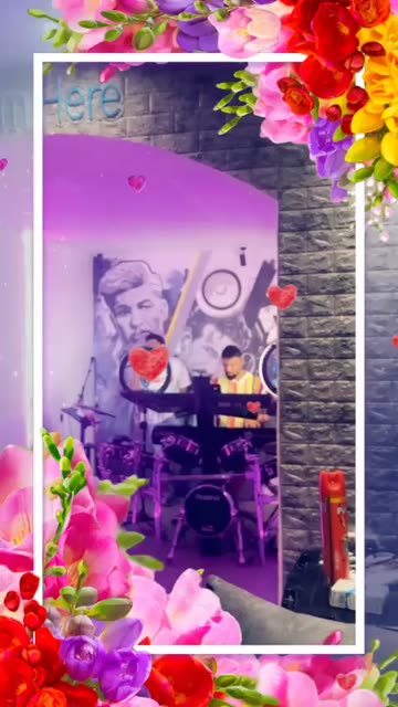Preview for a Spotlight video that uses the Flower Frame Lens