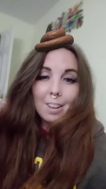 Preview for a Spotlight video that uses the Funny Poop Lens