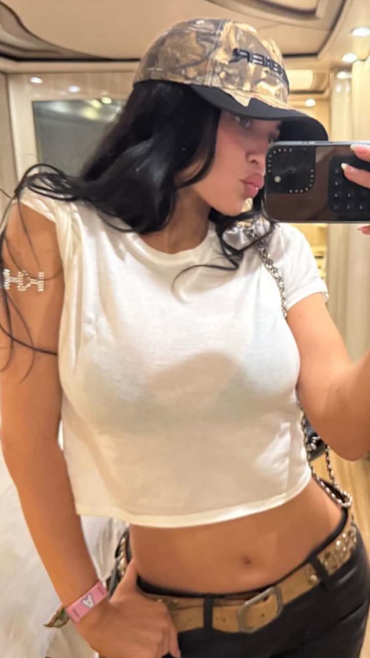 محتوى سناب شات لـ King Kylie 👑