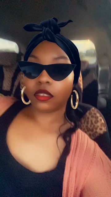 Preview for a Spotlight video that uses the Stunning Look Lens
