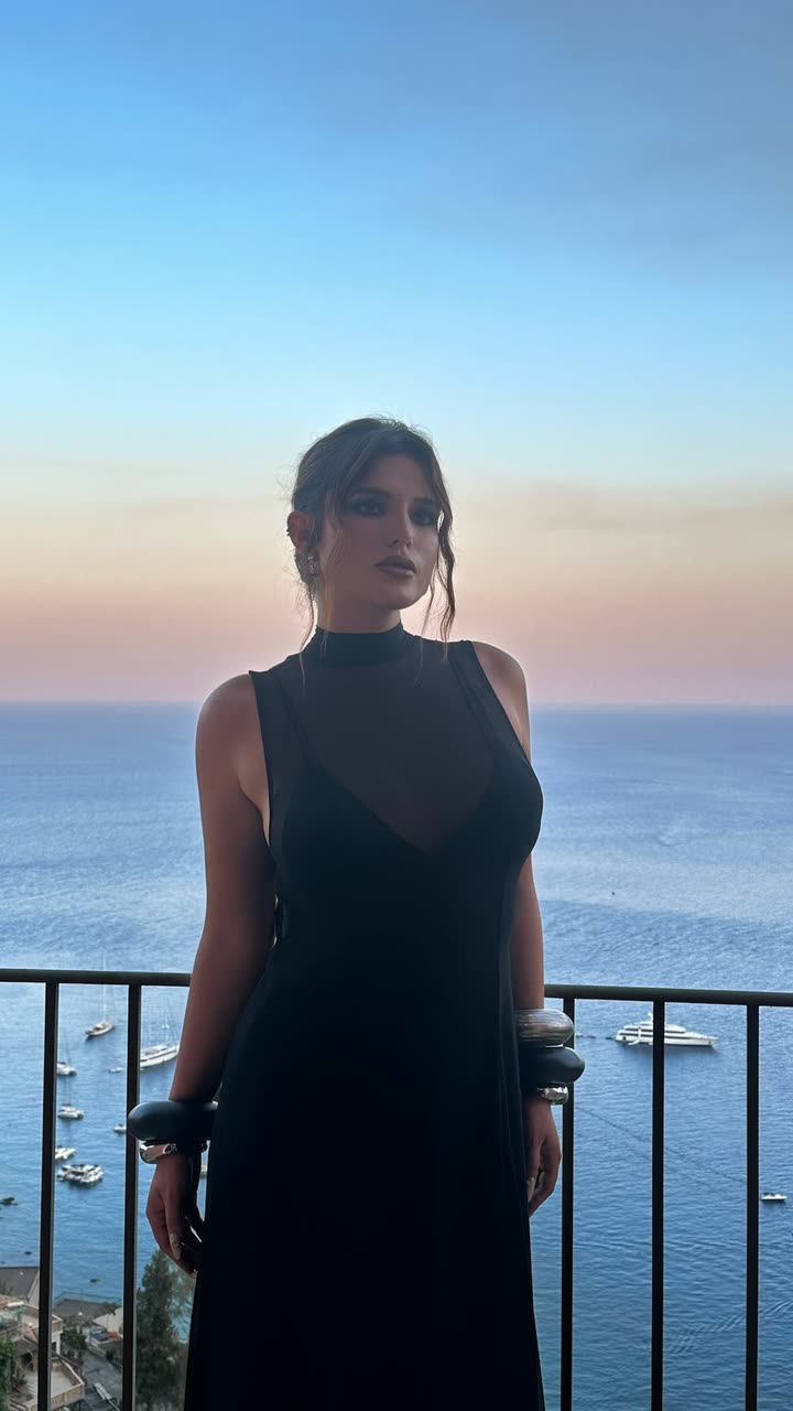 محتوى سناب شات لـ Bella Thorne