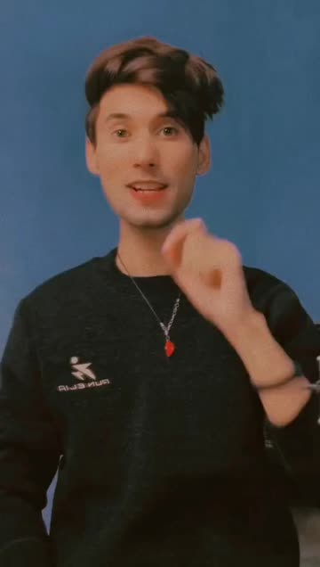 Preview for a Spotlight video that uses the MOOD ETHEREAL Lens