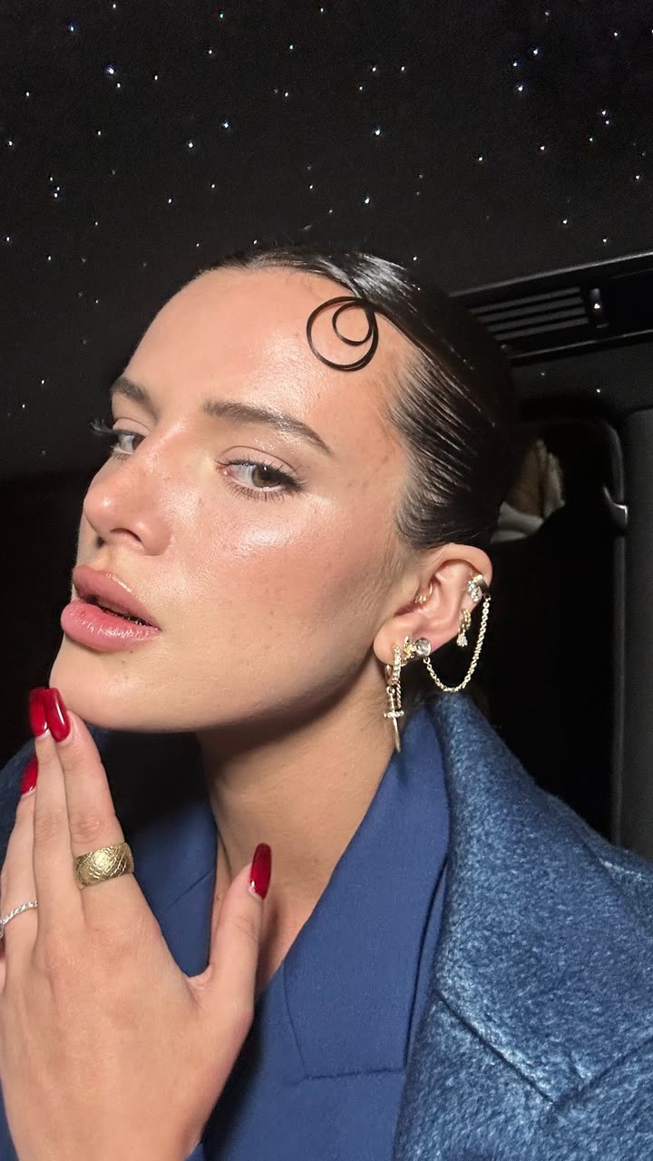 محتوى سناب شات لـ Bella Thorne