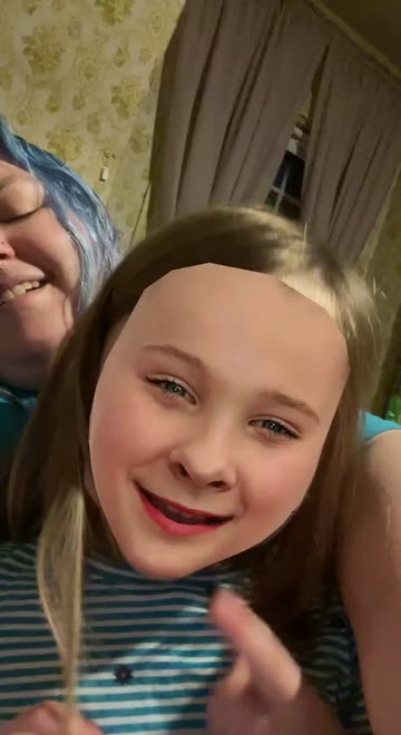 Preview for a Spotlight video that uses the Jojo siwa Lens
