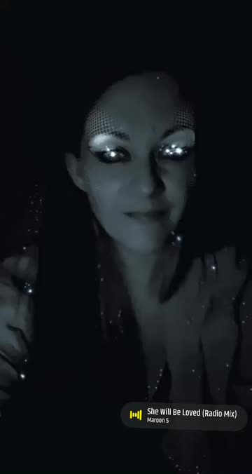 Preview for a Spotlight video that uses the Mermaid Makeup Lens