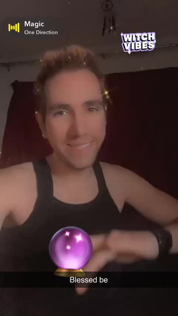 Preview for a Spotlight video that uses the Diwali's Magic Sparkles Lens