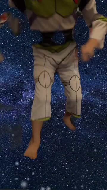 Preview for a Spotlight video that uses the in outer space Lens
