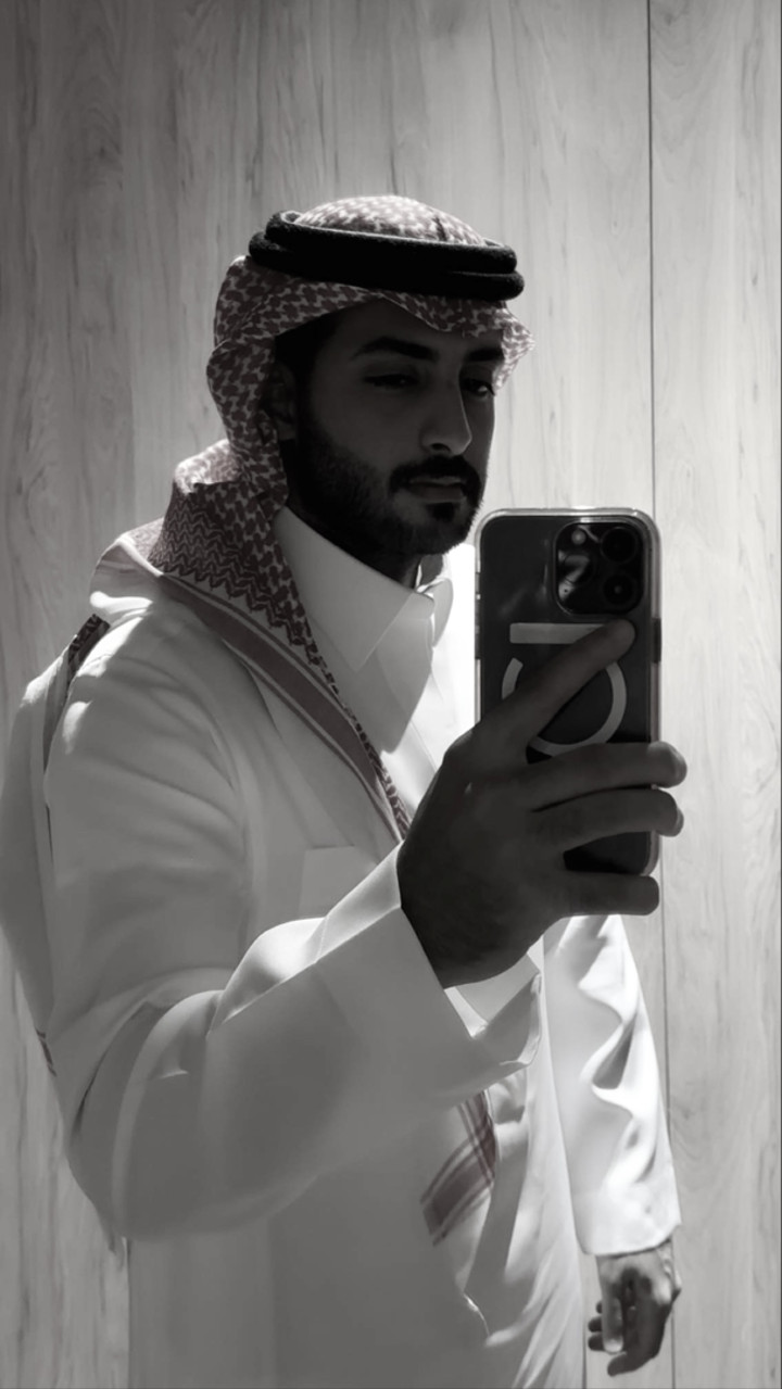 محتوى سناب شات لـ Talal. Q
