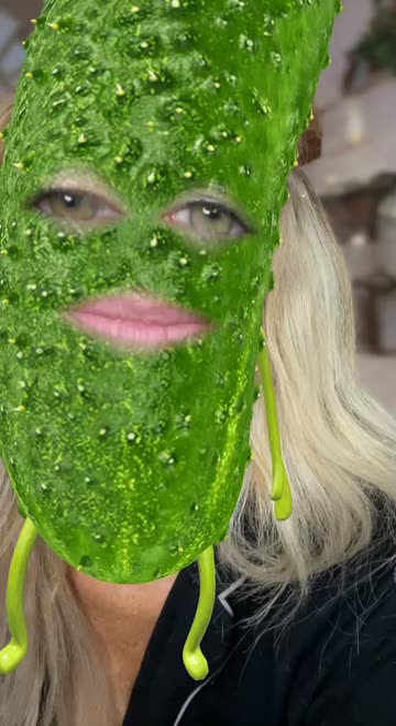 Preview for a Spotlight video that uses the cucumber lens Lens
