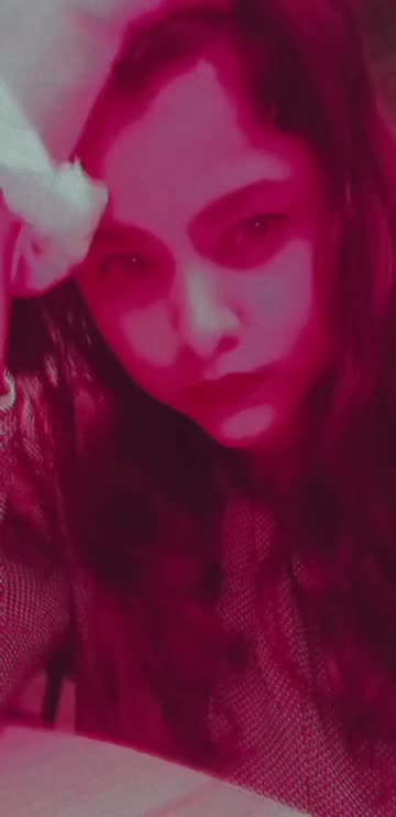 Preview for a Spotlight video that uses the Gloom Lens