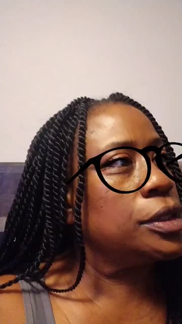 Preview for a Spotlight video that uses the Cute X Nerd Lens