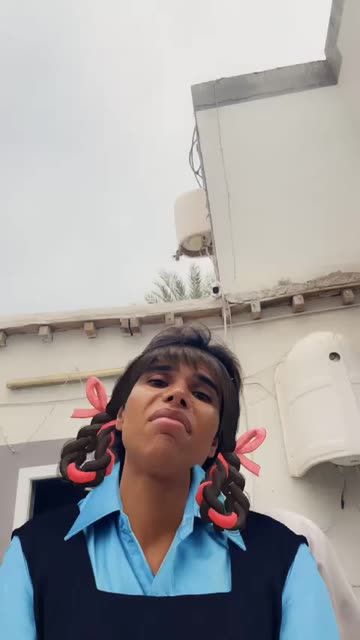 Preview for a Spotlight video that uses the School Style Lens