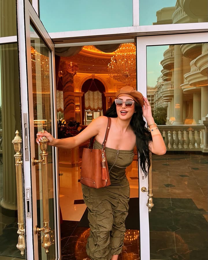 محتوى سناب شات لـ carole atieh