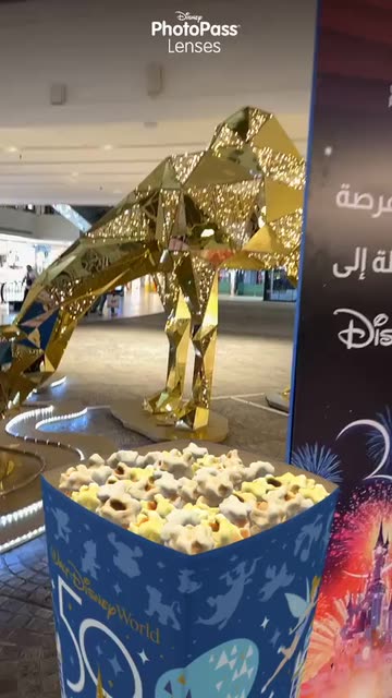 Preview for a Spotlight video that uses the Theme Park Snacks Lens