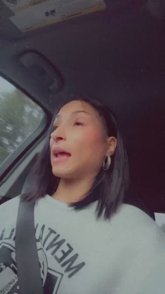 lizzieleslieee