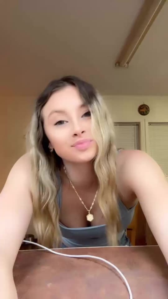 charity_hurst13