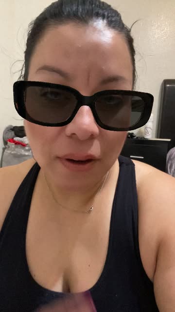 Preview for a Spotlight video that uses the Top Glasses Lens