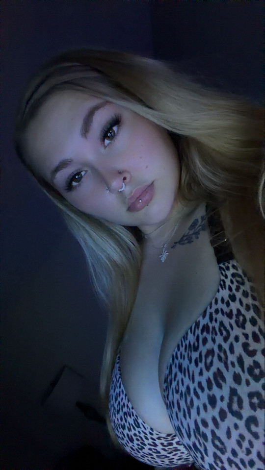 pretty_em1216