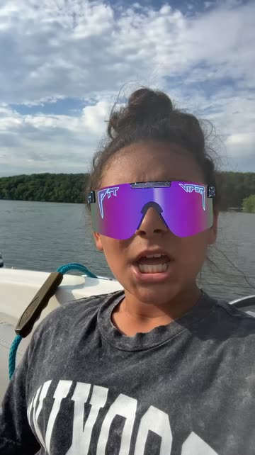 Preview for a Spotlight video that uses the purple pit vipers Lens