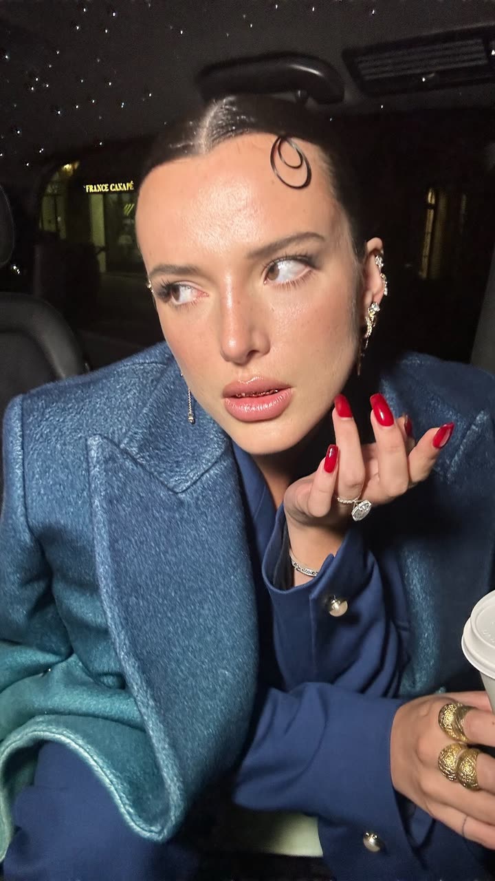 محتوى سناب شات لـ Bella Thorne