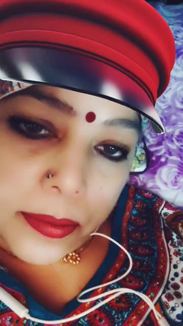 Preview for a Spotlight video that uses the Red Hat Look Lens