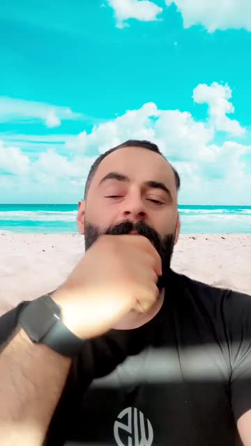 Preview for a Spotlight video that uses the Beach Lens