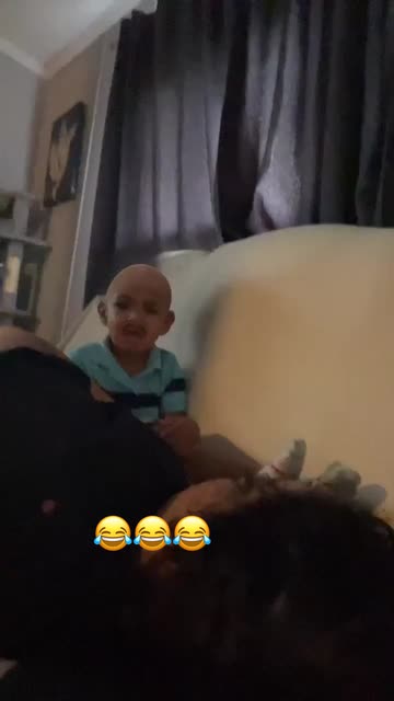 Preview for a Spotlight video that uses the Bald head Mustache Lens