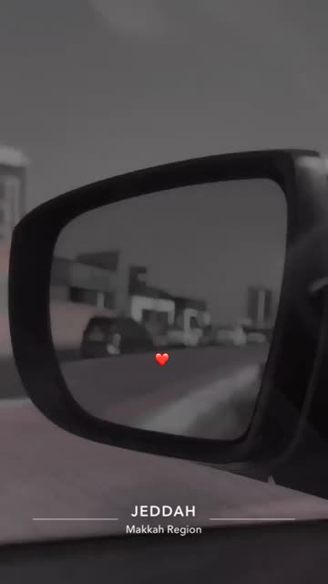 Preview for a Spotlight video that uses the BLURY Lens
