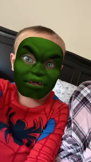 Preview for a Spotlight video that uses the HulkSmash Lens