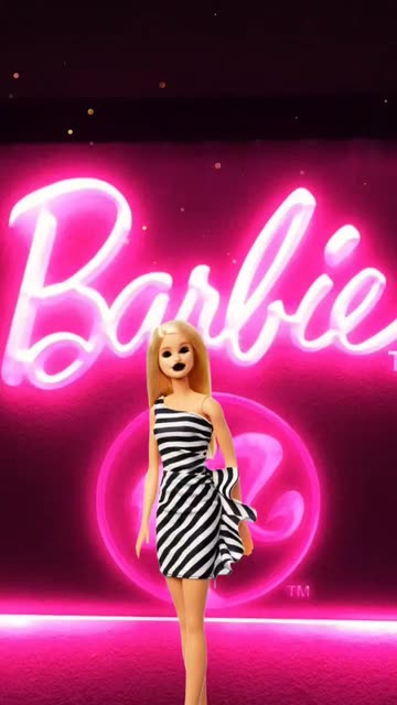 Preview for a Spotlight video that uses the Fancy Barbie Lens