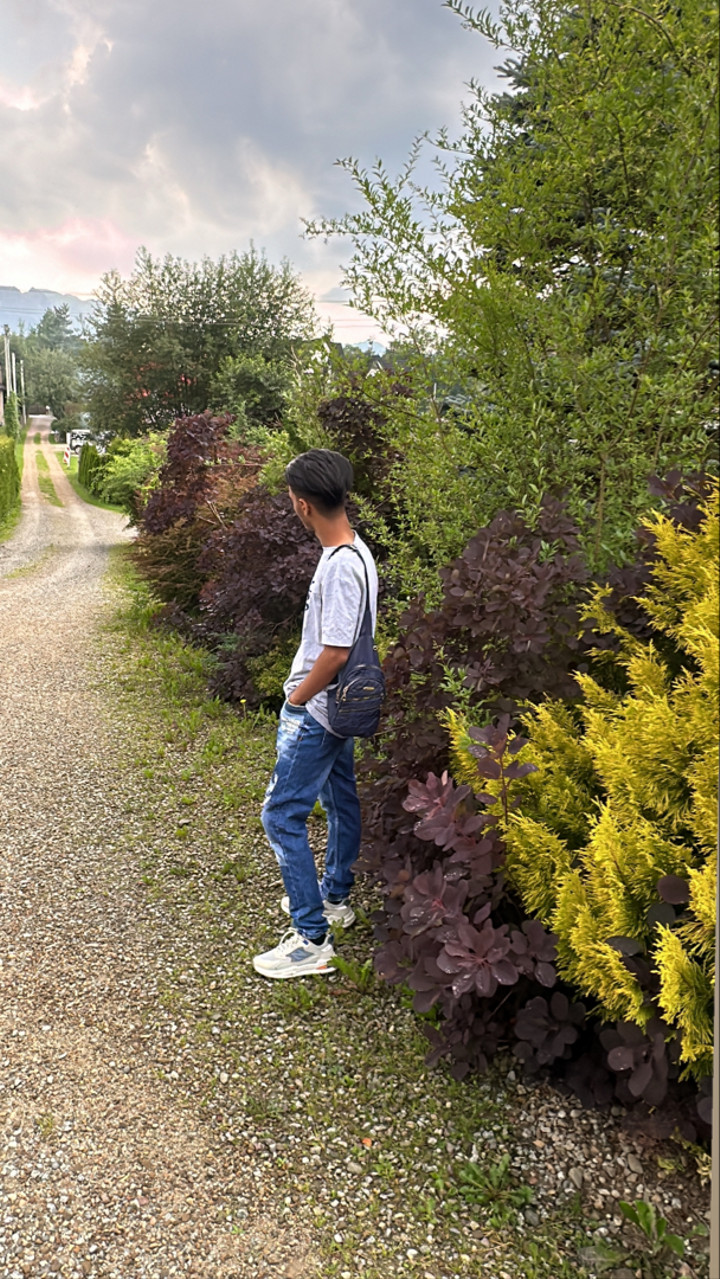 محتوى سناب شات لـ ‏ቻ𝔸𝓱𝒜ᗪ ᗷ𝒾𝓷 𝔸𝓷𝔀𝓐𝓇
