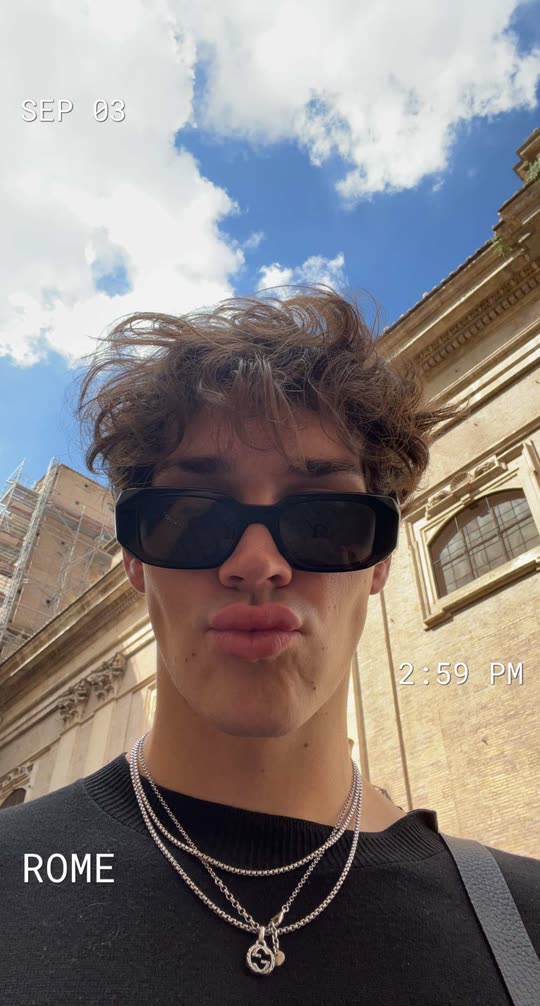 noah_beck8