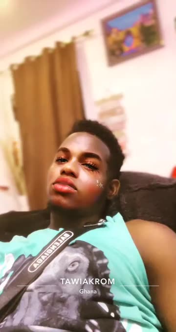 Preview for a Spotlight video that uses the Girl Lens