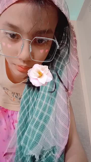 Preview for a Spotlight video that uses the Dress Butterfly Lens