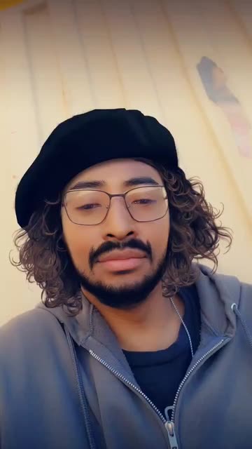 Preview for a Spotlight video that uses the Beret Look Lens