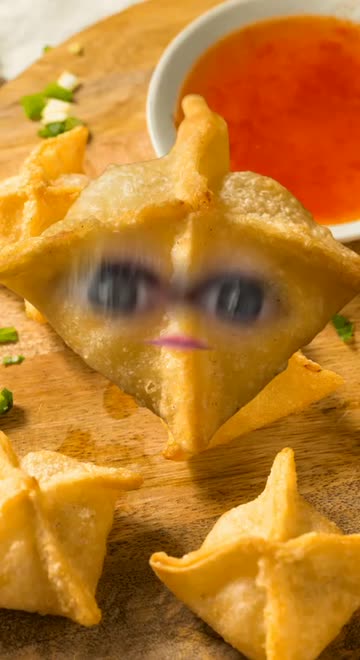Preview for a Spotlight video that uses the Crab Rangoon Face Lens